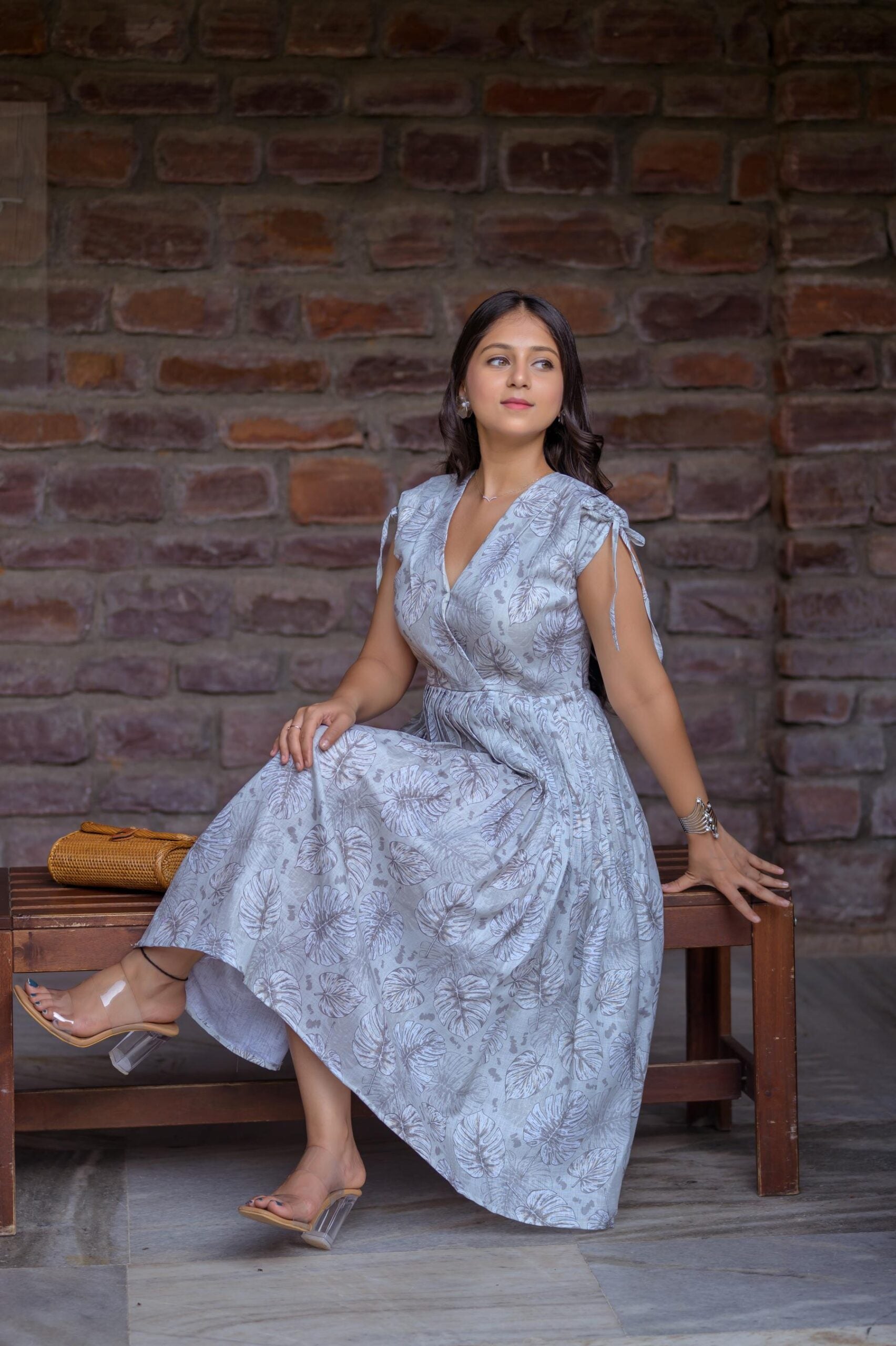 Adjustable Sleeve Cotton Top