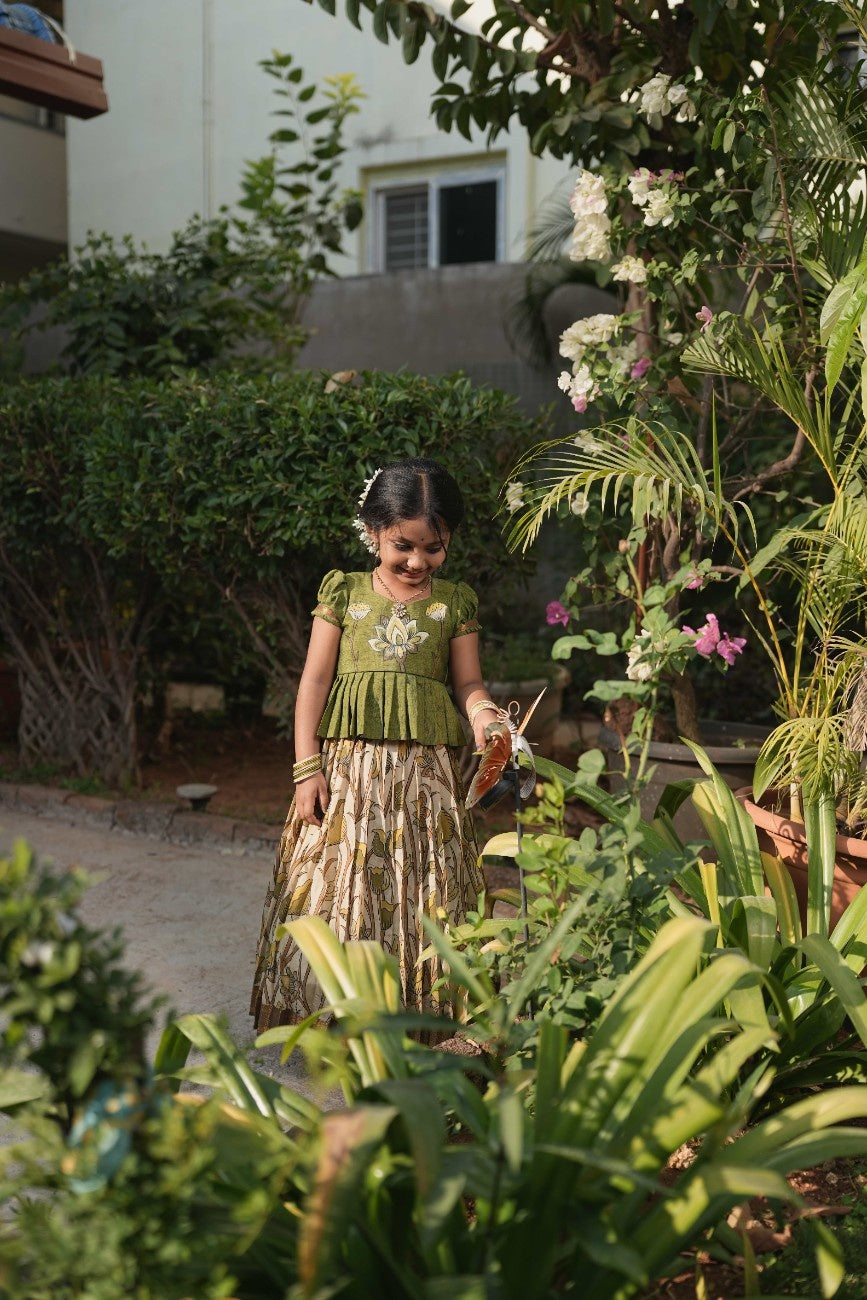 Kalamkari Chennuri Lehenga with semi Rawsilk blouse with hand paint