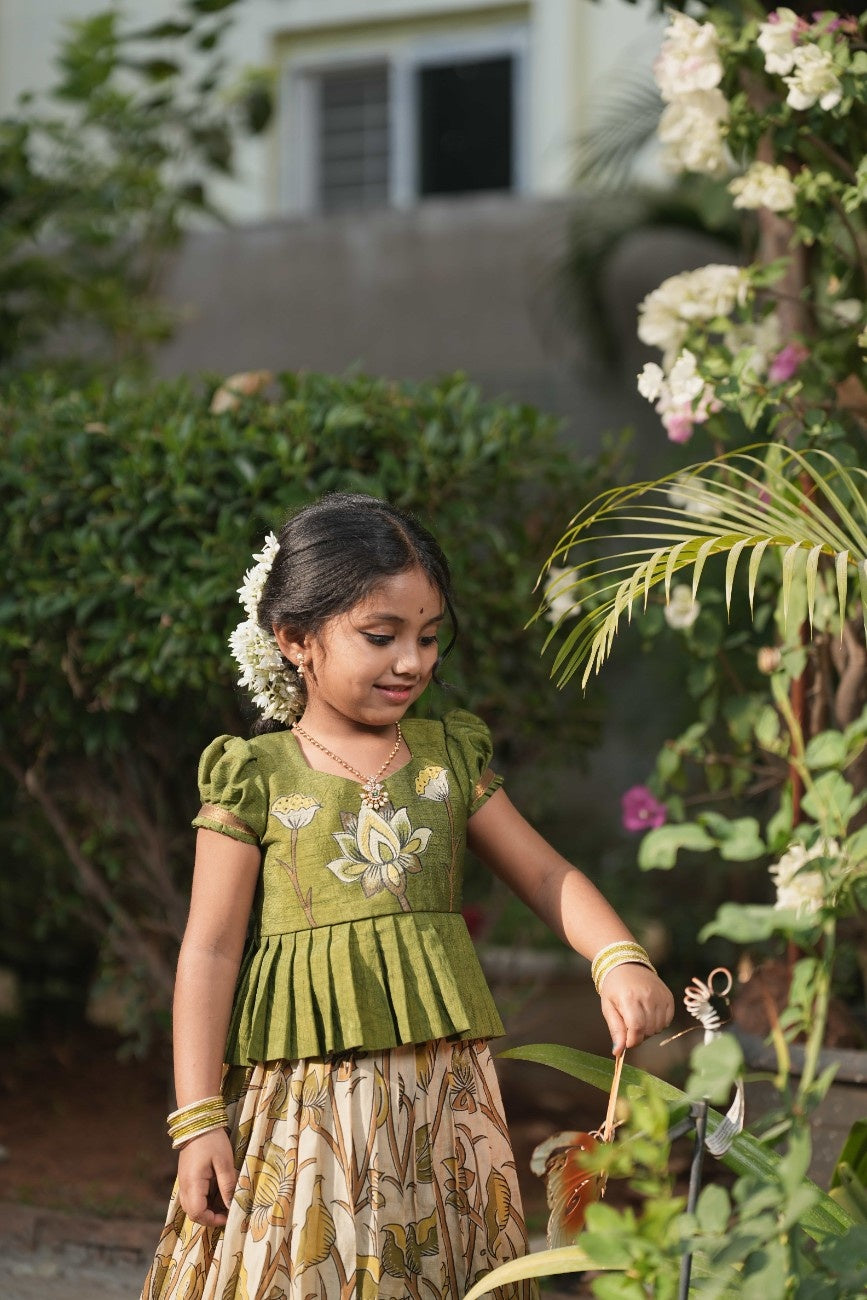 Kalamkari Chennuri Lehenga with semi Rawsilk blouse with hand paint