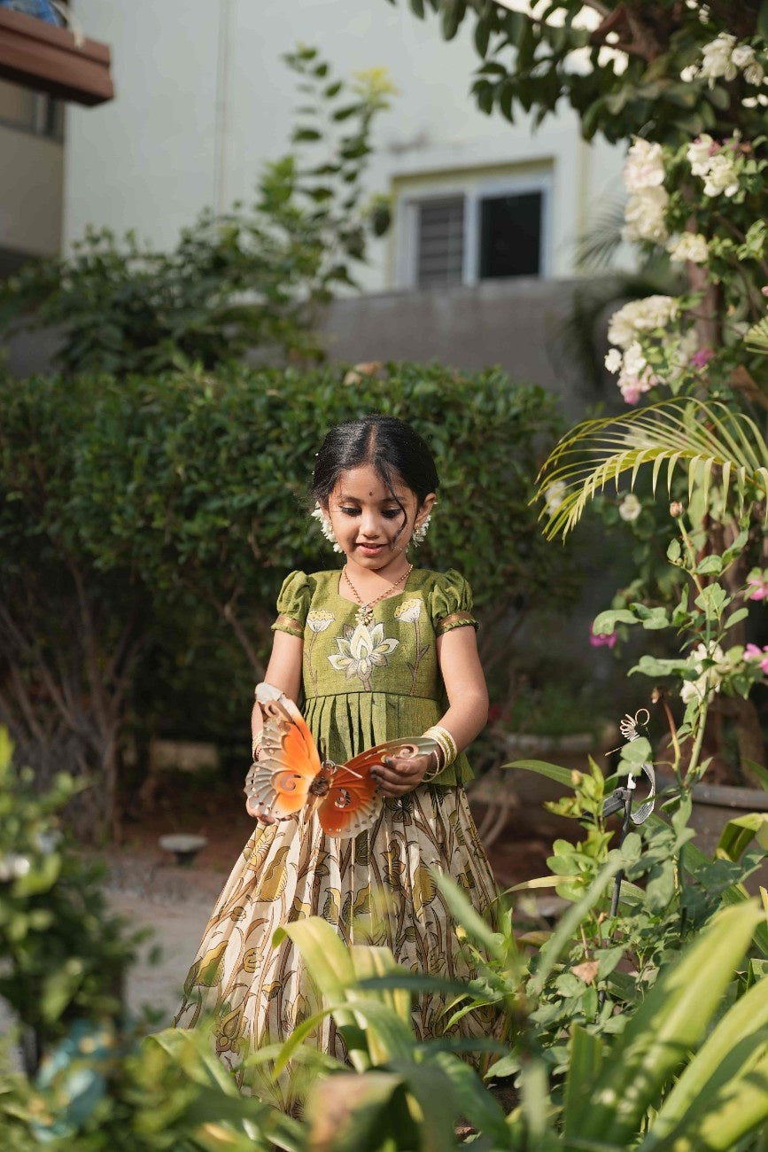 Kalamkari Chennuri Lehenga with semi Rawsilk blouse with hand paint