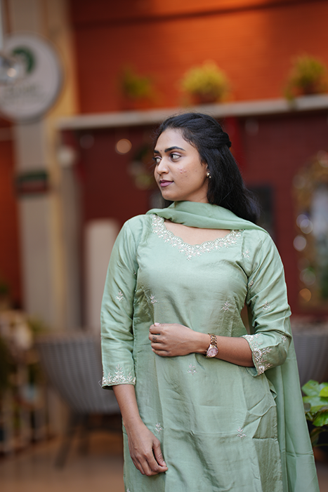 Russian Silk Top With Viscos Organza Dupatta