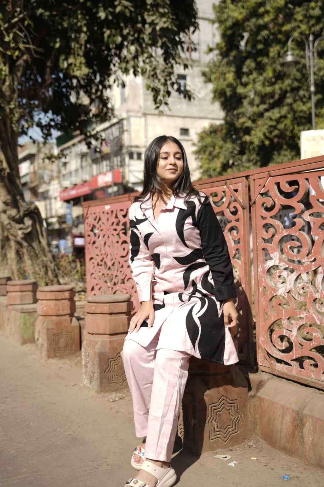 Abstract Printed Cord Set