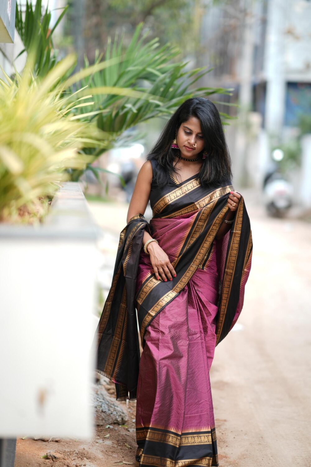 Magenta Gadwal Pattu Saree