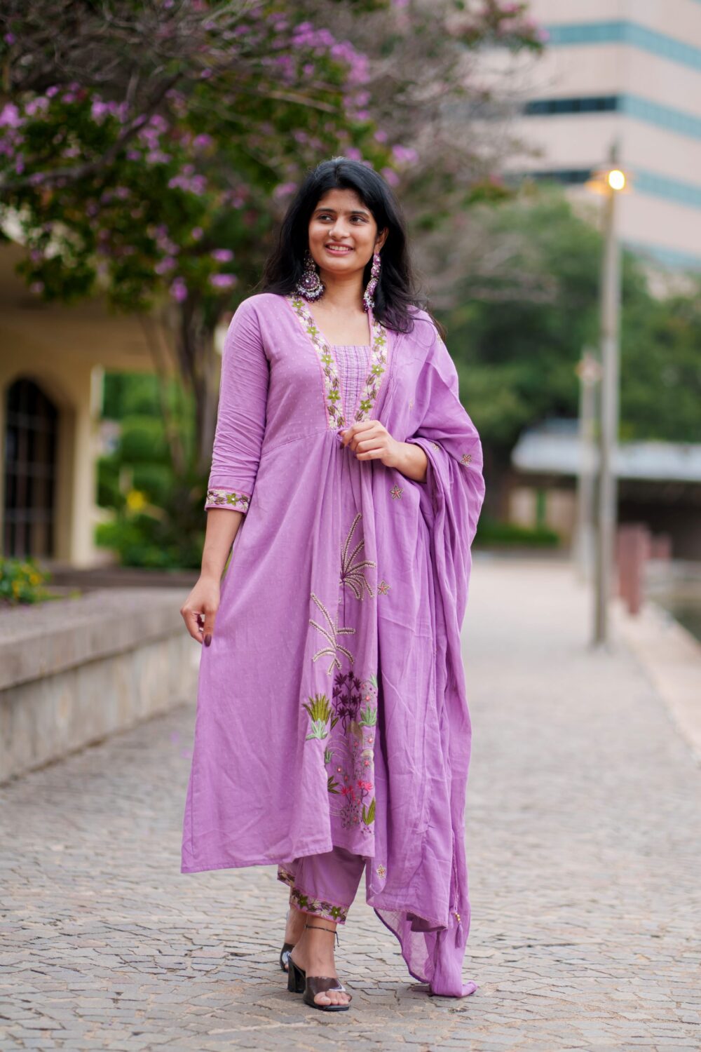 Elegant Lavender Kurti Set - Image 3